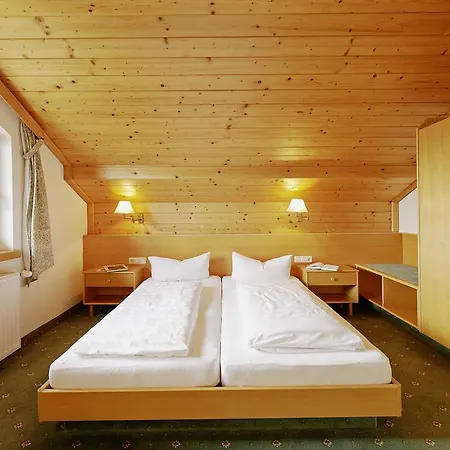 Otel Finkensteiner Hof Finkenstein am Faaker See