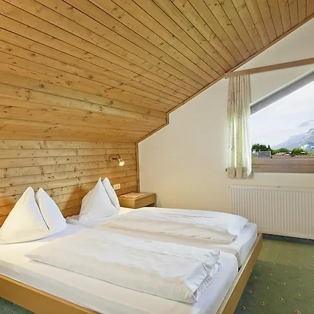 Finkensteiner Hof فندق