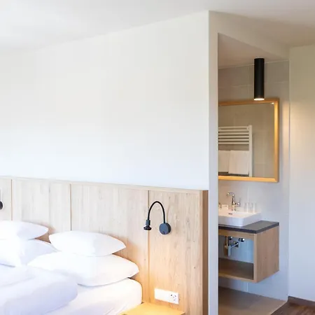 فندق Finkensteiner Hof 3*