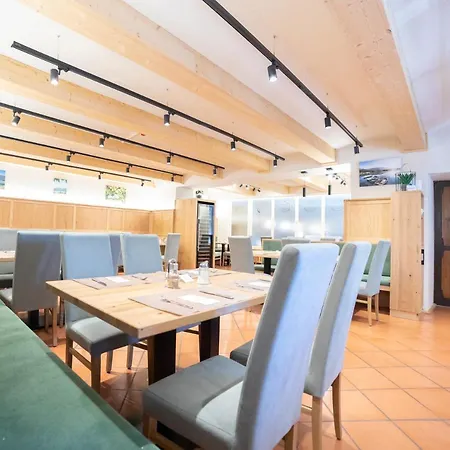 Finkensteiner Hof فندق