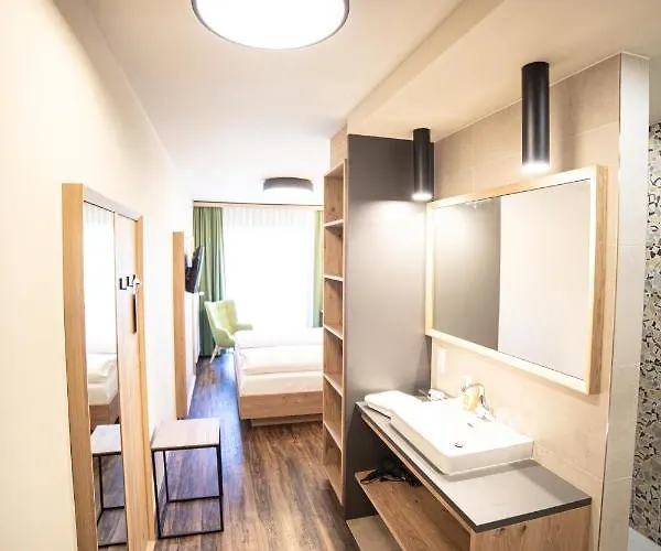 מלון Finkensteiner Hof Finkenstein am Faaker See